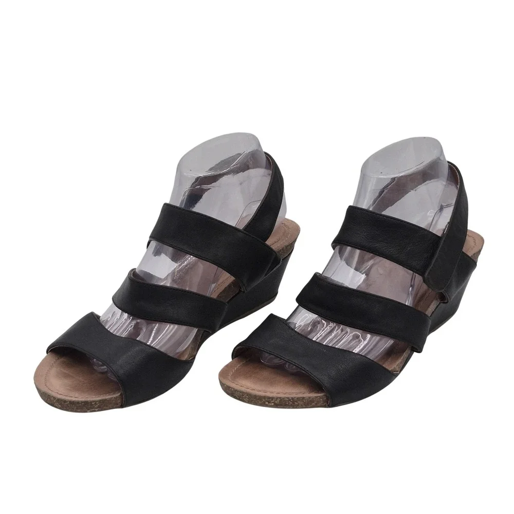 Adam Tucker by Me Too Shoes Womens Size 9.5 Black Tora 1 Wedge Sandals K211266‎